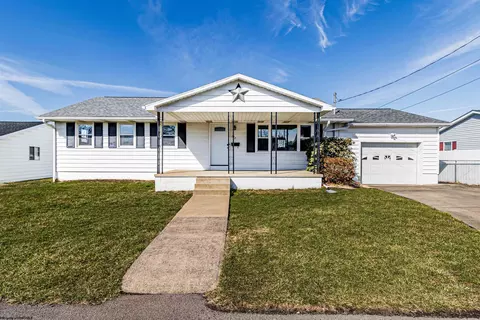 622 Bel Air Dr, Fairmont, WV 26554