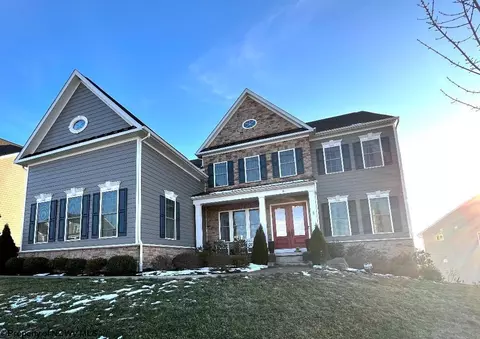 81 Falling Water Ln, Morgantown, WV 26508