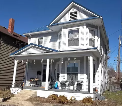 3 Guy St, Elkins, WV 26241