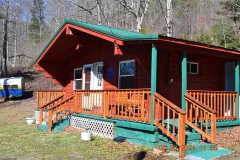 11765 Gauley Tpke, Ireland, WV 26376