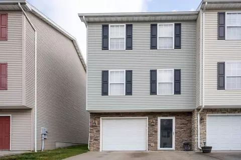 116 Eagle Dr, Maidsville, WV 26541