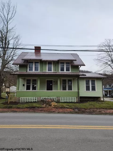 56 Wabash Ave, Philippi, WV 26416
