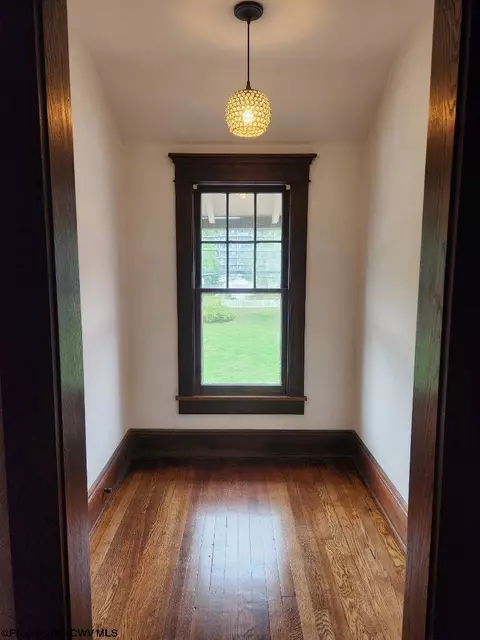Entry Way - 56 Wabash Ave, Philippi, WV 26416 photo 5 of 6