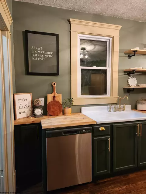 Kitchen - 56 Wabash Ave, Philippi, WV 26416 photo 2 of 3