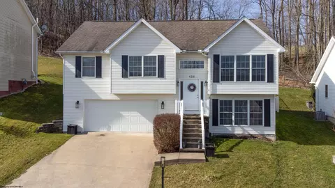 426 December Ln, Morgantown, WV 26508