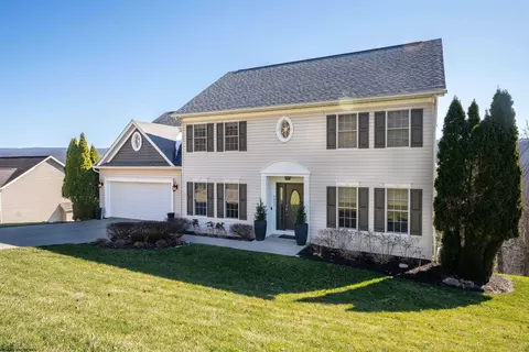 4005 Shadybrook Cir, Morgantown, WV 26508