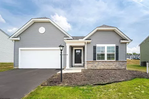 622 Links Dr, Maidsville, WV 26541