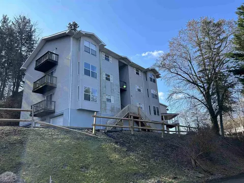 500-26 Stewart Ln, Morgantown, WV 26501