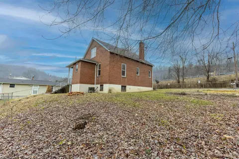 Exterior - 232 Ferrell Ave, Wheeling, WV 26003 photo 6 of 7