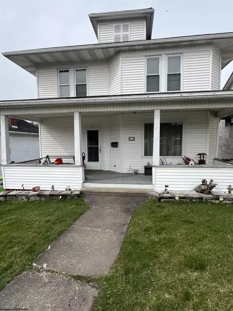 57 North Ave, Cameron, WV 26033