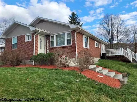 1404 Buckhannon Ave, Morgantown, WV 26508