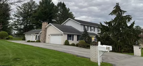 201 Fairlawn Dr, Buckhannon, WV 26201