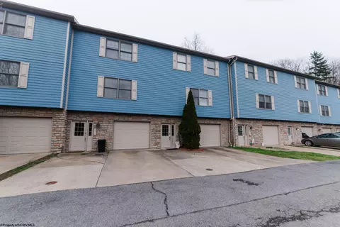 73 Easton Mill Rd, Morgantown, WV 26508