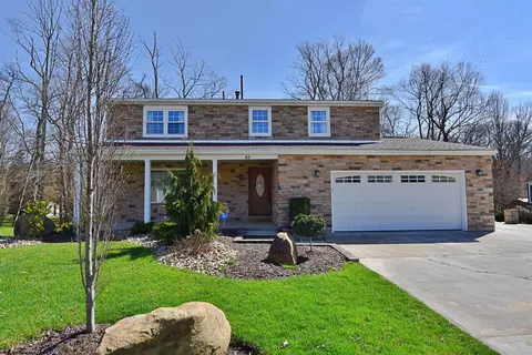 68 Garden Cir, Bridgeport, WV 26330