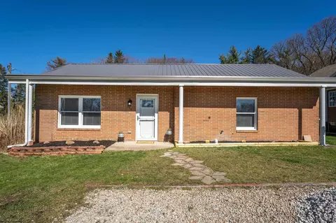 110 W Ridgeview Dr, Uniontown, PA 15401