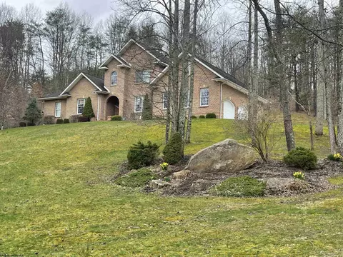 1057 Phillips Dairy Rd, Buckhannon, WV 26201