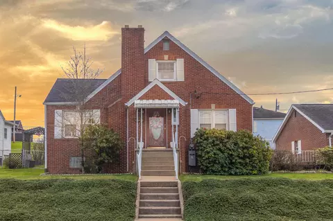 2221 Gould Ave, Clarksburg, WV 26301
