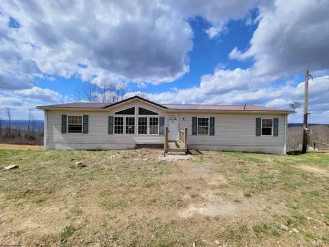 3929 Stemple Ridge Rd, Aurora, WV 26705