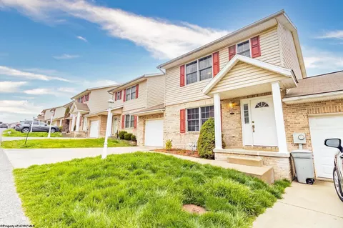 257 Donna Ave, Morgantown, WV 26505
