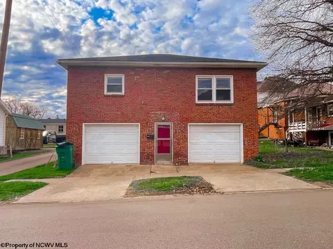 1104 N 20th St, Clarksburg, WV 26301