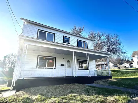 1311 Pennsylvania Ave, Fairmont, WV 26554