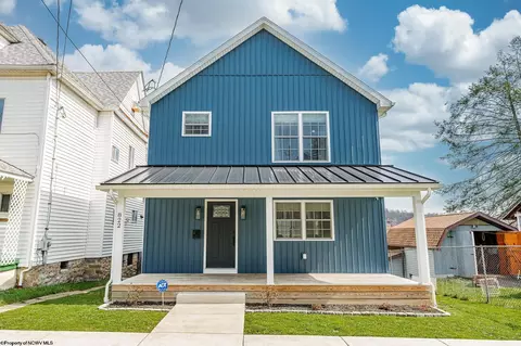 822 Gaston Ave, Fairmont, WV 26554
