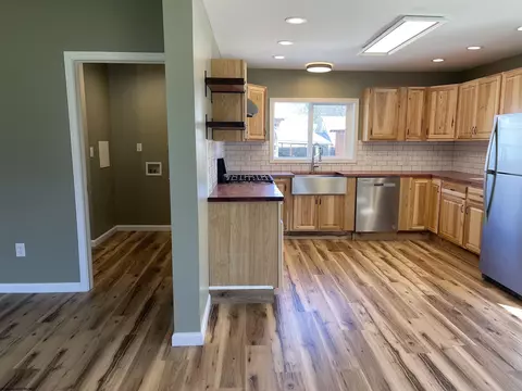 Kitchen - 286 Maple Ave, Philippi, WV 26416 photo 11 of 11