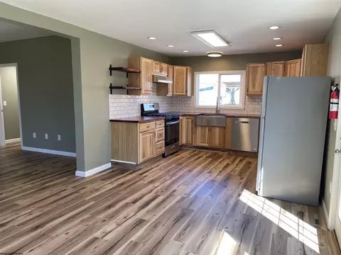 Kitchen - 286 Maple Ave, Philippi, WV 26416 photo 7 of 11