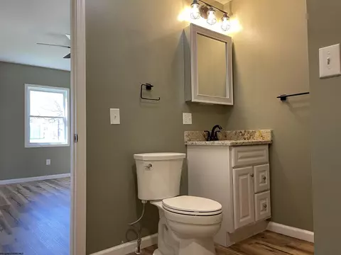 Bath - 286 Maple Ave, Philippi, WV 26416 photo 2 of 10
