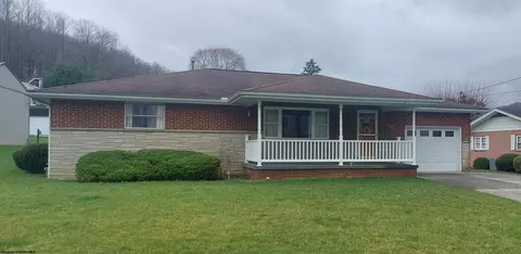 407 Rice St, Barrackville, WV 26559