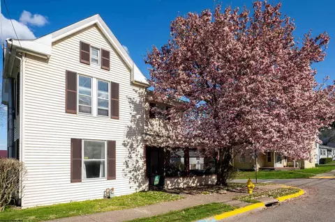 465 Overhill St, Morgantown, WV 26505