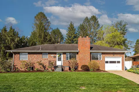 705 Worthington Dr, Bridgeport, WV 26330