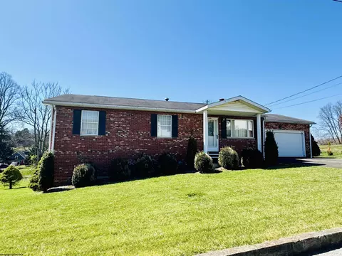 104 Glenwood Dr, Fairmont, WV 26554
