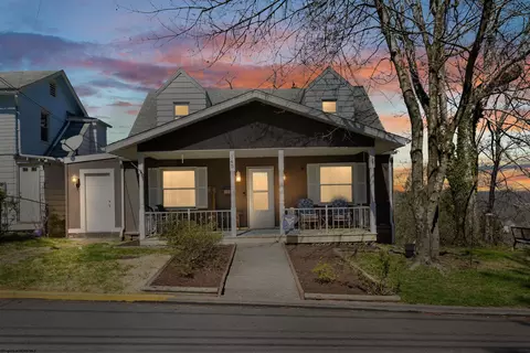 145 Grandview Ave, Morgantown, WV 26501