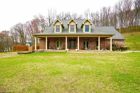 114 Kobe St, Morgantown, WV 26501