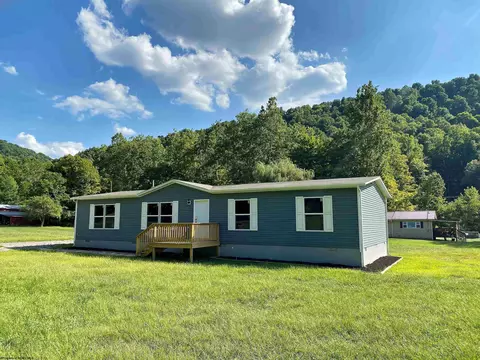 2964 Chenoweth Creek Rd, Elkins, WV 26241