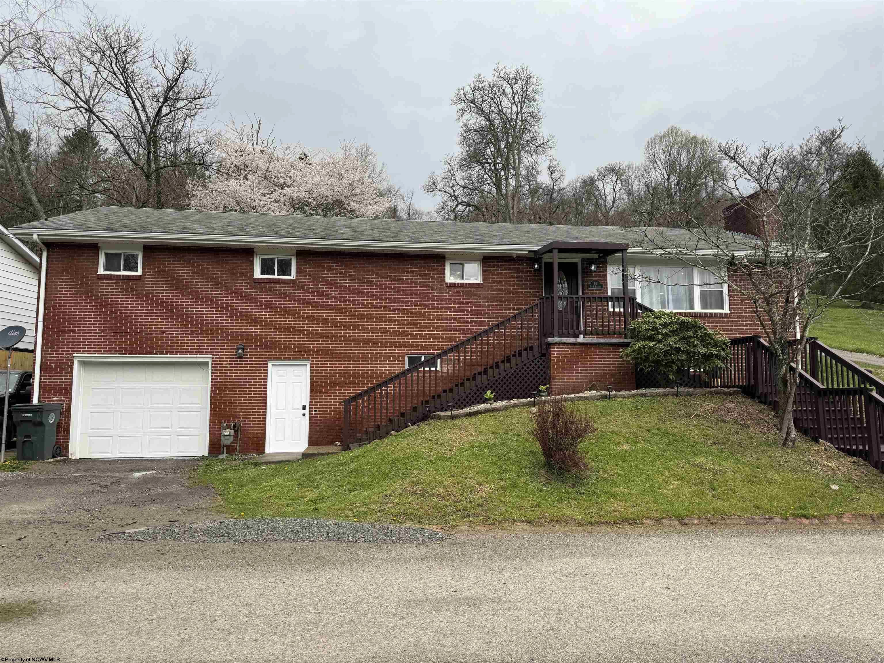 154 Riley Hts