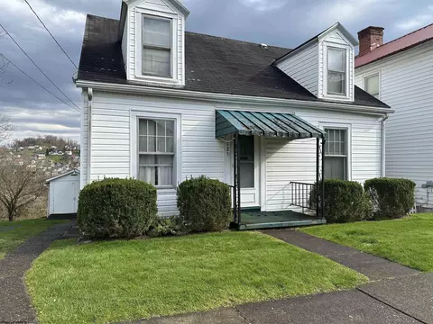 125 Waldeck St, Clarksburg, WV 26301