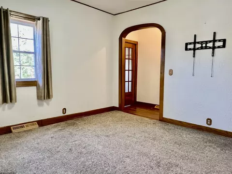 308 Hamilton St, Mannington, WV 26582 photo 9