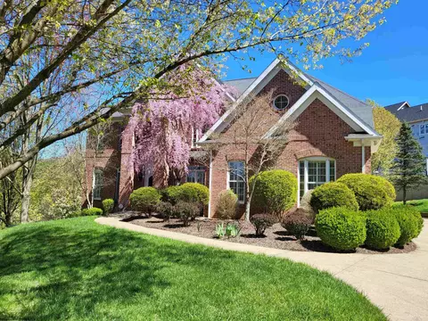 204 Rivercrest Dr, Morgantown, WV 26508