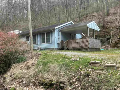 66 Arnold Hollow Rd, Weston, WV 26452