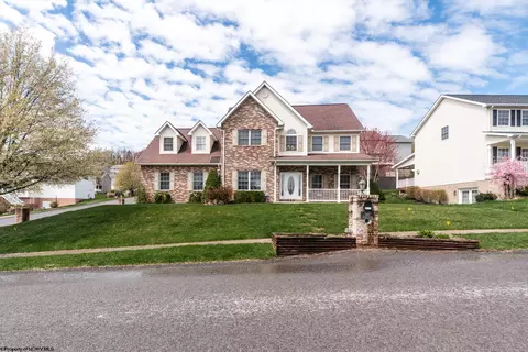 1011 Autumn Ave, Morgantown, WV 26508