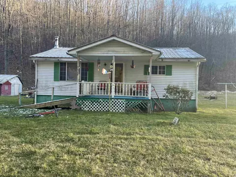 2648 Bull Run Rd, Masontown, WV 26542