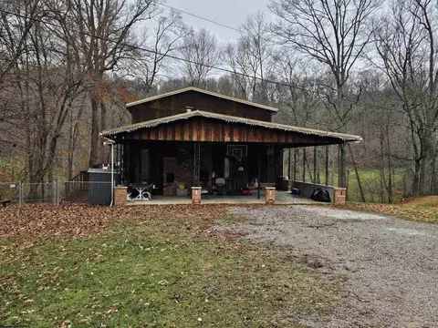 337 Laurel Park Rd, Clarksburg, WV 26301