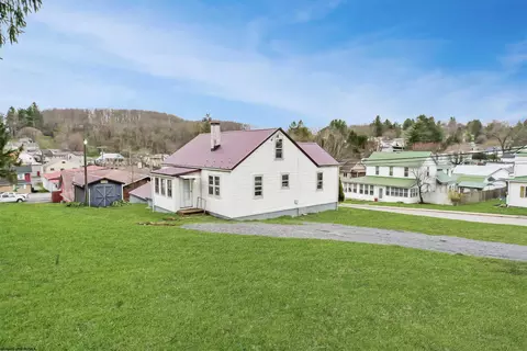 Exterior - 900 E State Ave, Terra Alta, WV 26764 photo 4 of 14