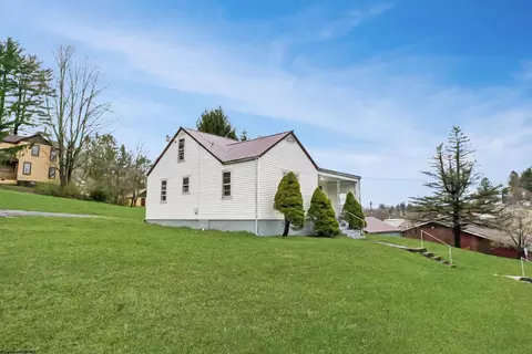 Exterior - 900 E State Ave, Terra Alta, WV 26764 photo 7 of 14