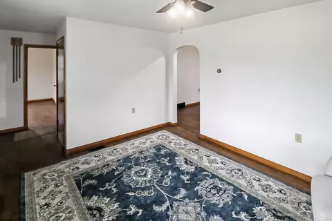 Bedroom - 900 E State Ave, Terra Alta, WV 26764 photo 3 of 6
