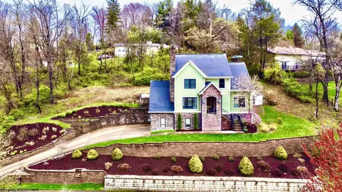 731 Courtney Ave, Morgantown, WV 26501
