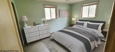 Bedroom - 71 Oak St, Salem, WV 26426 photo 1 of 5