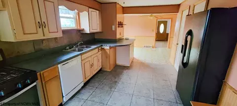 Kitchen - 71 Oak St, Salem, WV 26426 photo 1 of 1